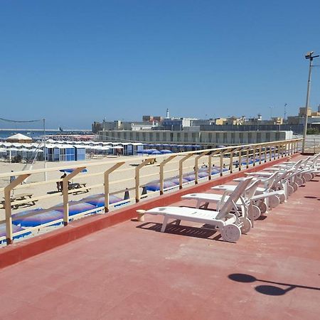 Hotel Mare Pineta Bari Esterno foto