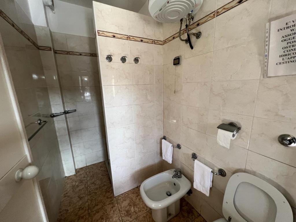 Hotel Mare Pineta Bari Esterno foto